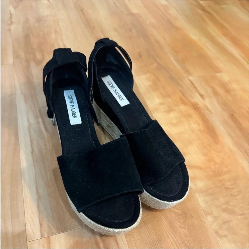 🖤STEVE MADDEN APOLO SANDALS🖤